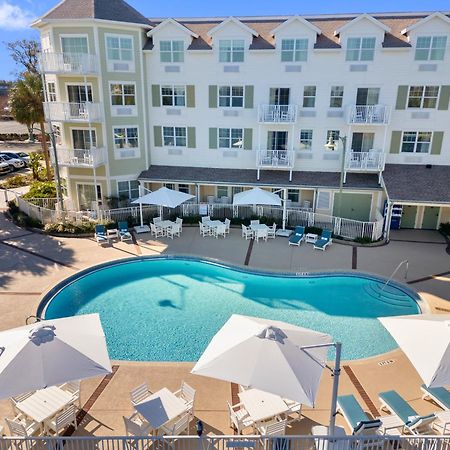 דה וילאג'ס The Waterfront Inn מראה חיצוני תמונה