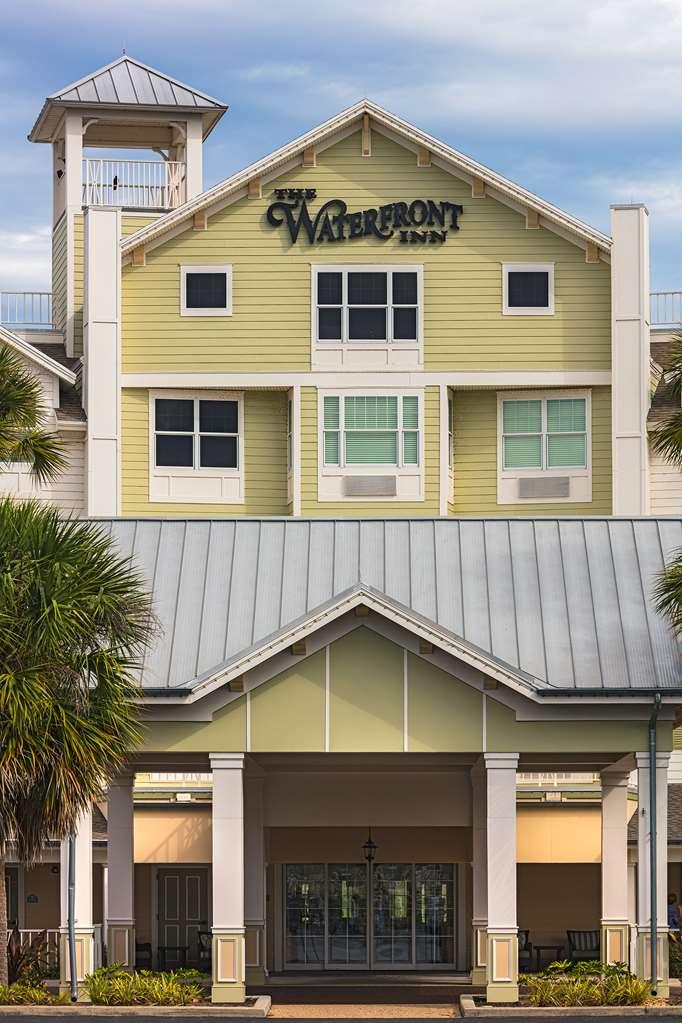דה וילאג'ס The Waterfront Inn מראה חיצוני תמונה