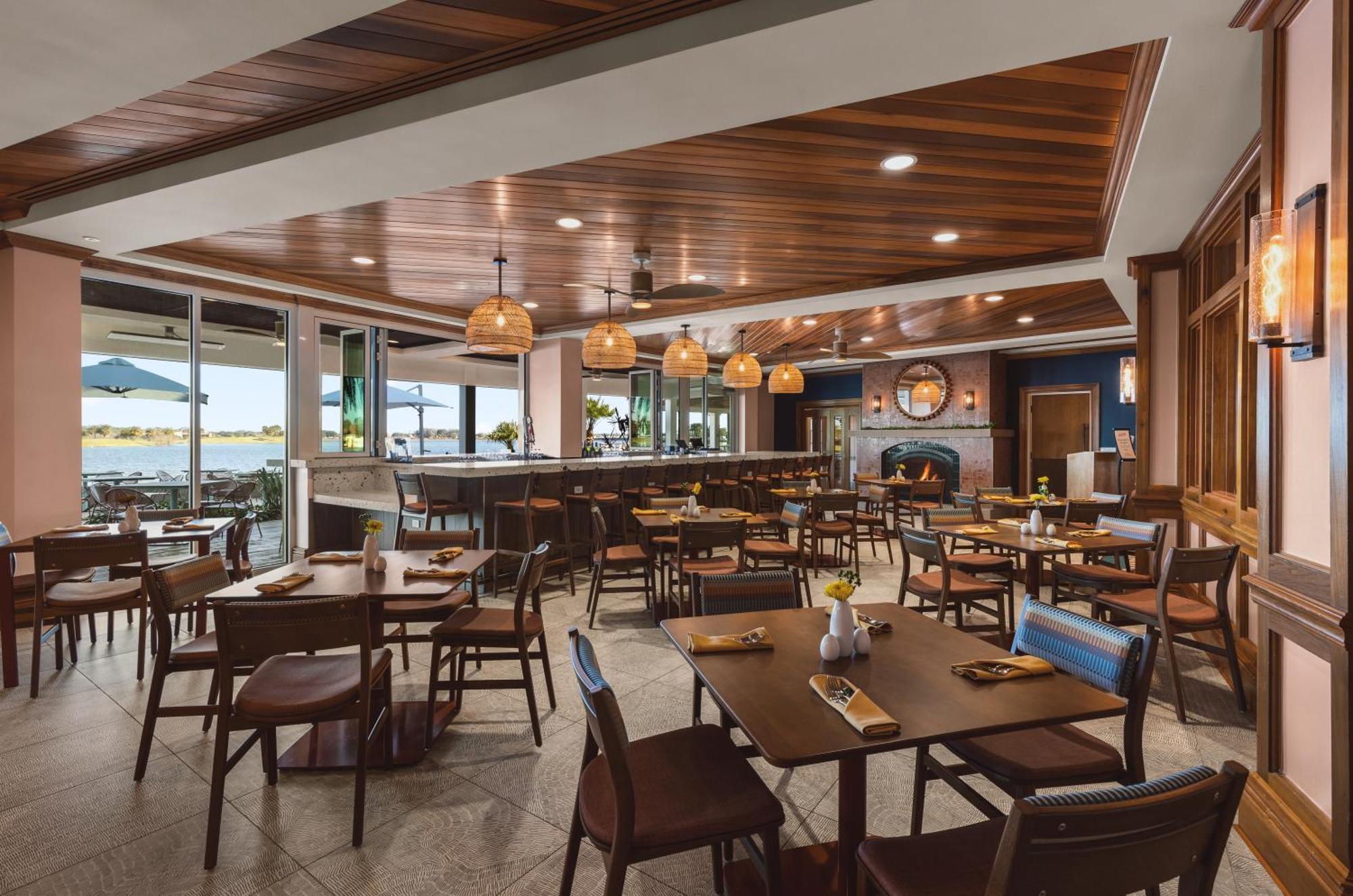 דה וילאג'ס The Waterfront Inn מראה חיצוני תמונה