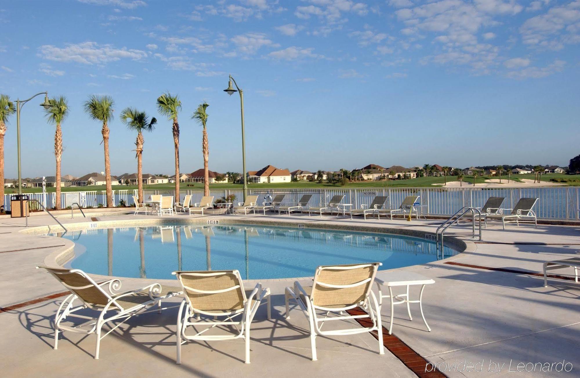 דה וילאג'ס The Waterfront Inn מתקנים תמונה